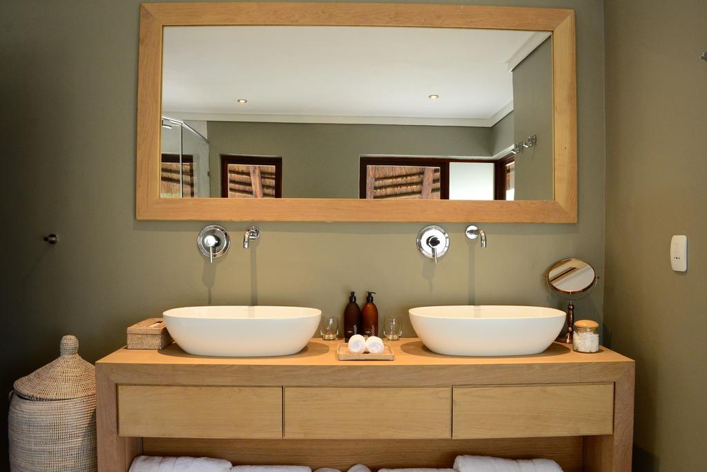 Mhondoro Safari Lodge & Villa Welgevonden Doğa Koruma Alanı Dış mekan fotoğraf