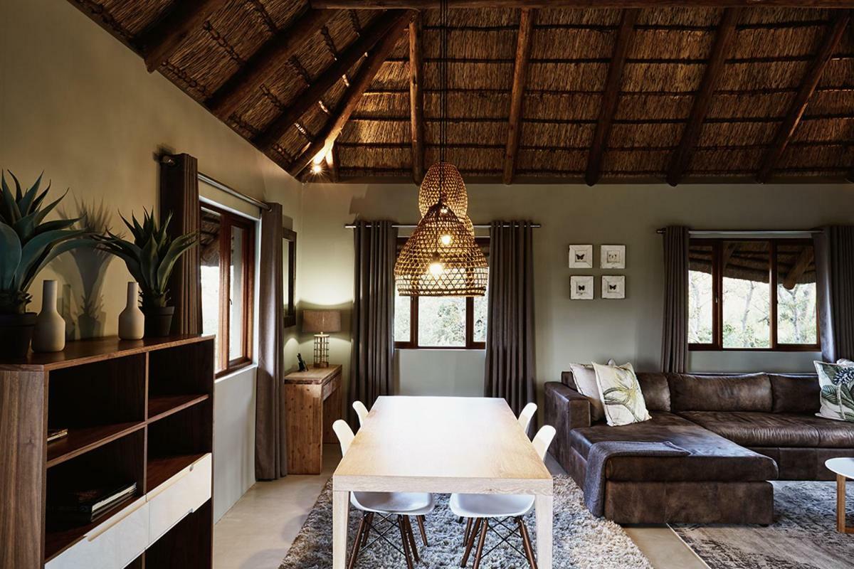 Mhondoro Safari Lodge & Villa Welgevonden Doğa Koruma Alanı Dış mekan fotoğraf